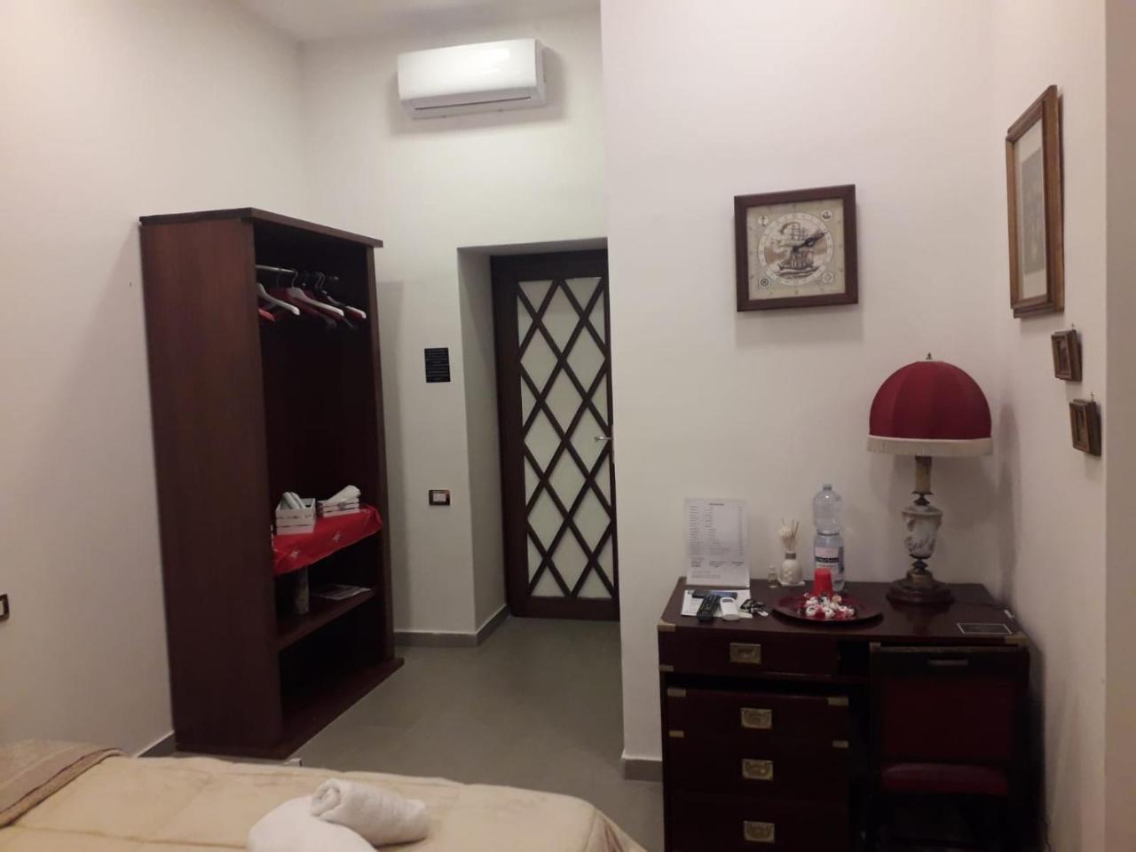 Room Don Carlo Neapol Zewnętrze zdjęcie